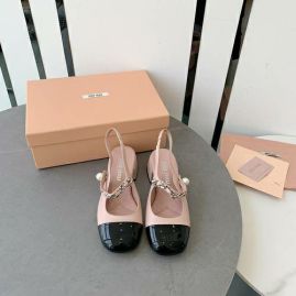 Picture of Miu Miu Shoes Women _SKUfw131578394fw